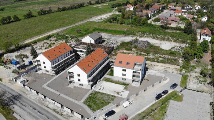 aszofoilakasok.hu
