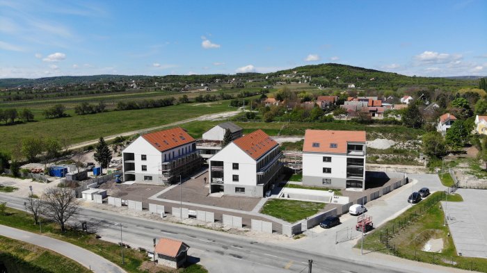 aszofoilakasok.hu